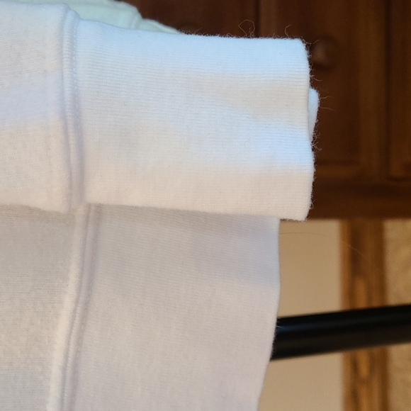 CCO⬇️ Wildfox NWT misspelled white V neck "Caffiene Dream" NWT - Picture 9 of 16